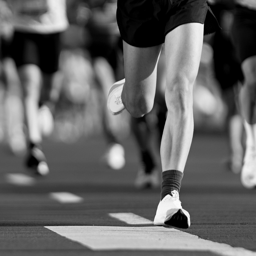 Grupo de personas corriendo