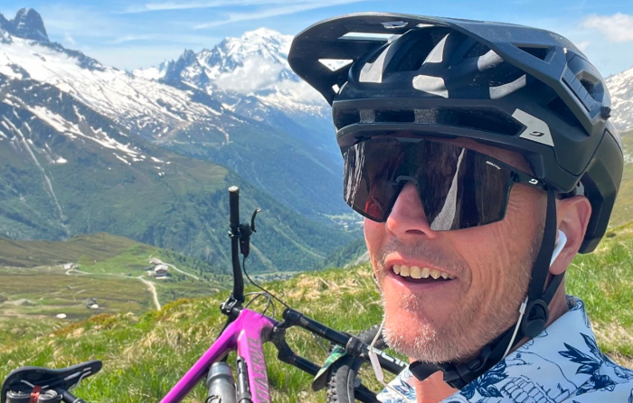 Ross, quand il faisait du vélo à Chamonix, avant l'accident